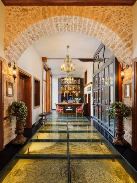 Hotel 1207 - 1