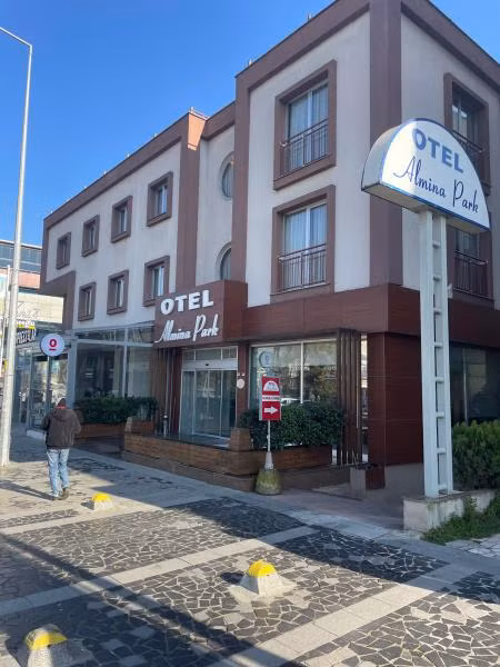 Hotel Almina Park