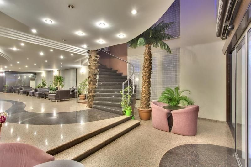 Hotel Antroyal — 2
