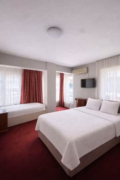 Hotel Sarayevo — 6