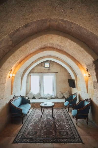 Hu Of Cappadocia - 4