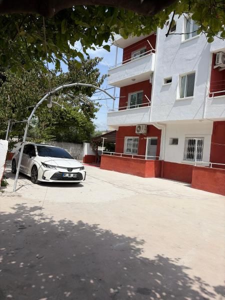Küçük Aile Pansiyonu — 6