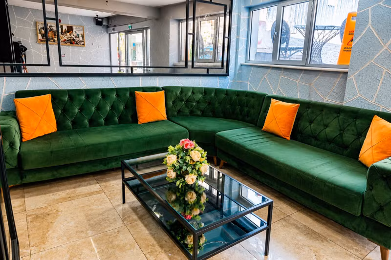 Kadırga Antik Otel — 4