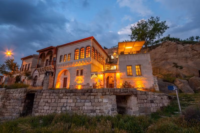 Kapalos Cave Hotel - 3