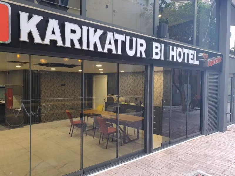 Karikatür Bi Hotel  - 4