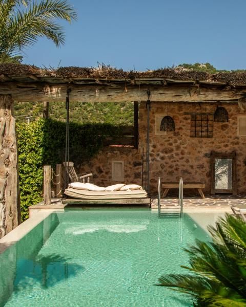 Kassandra Heritage - 1
