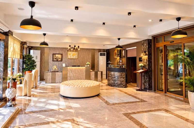 Lake Palace Hotel — 3