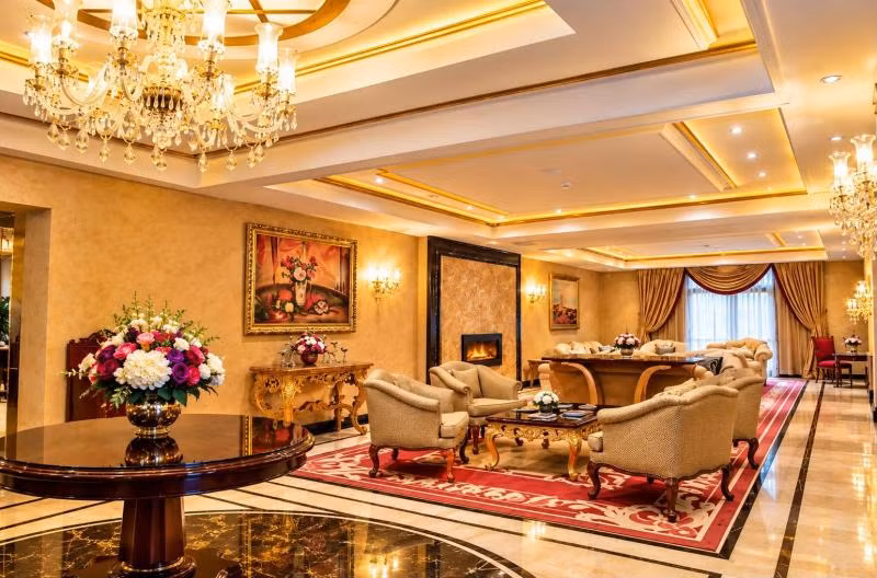 Lake Palace Hotel — 8