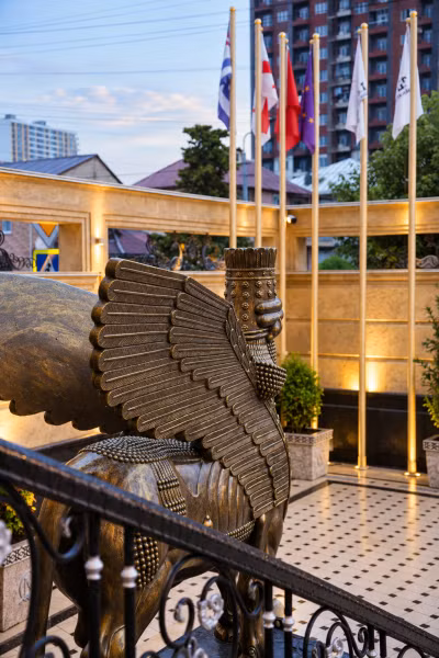 Lamassu Luxury Suites Batumi — 3