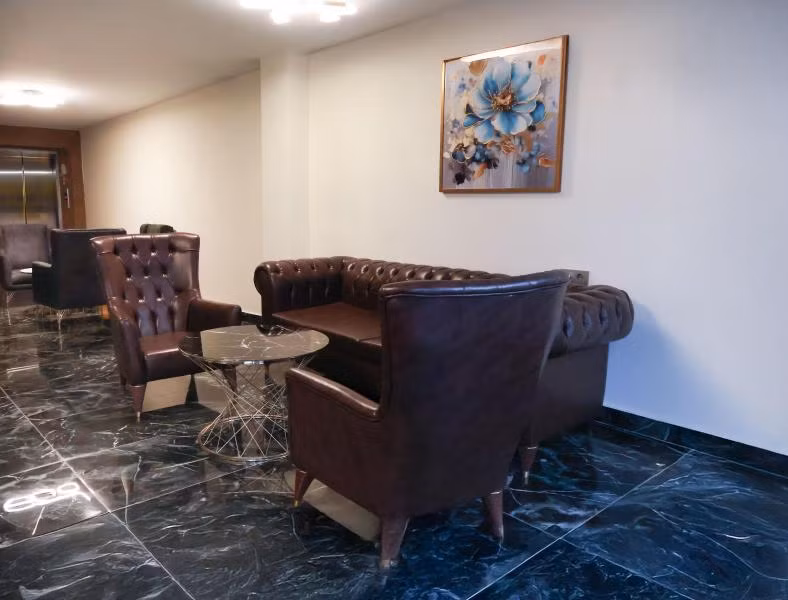 Lara Street Hotel — 6