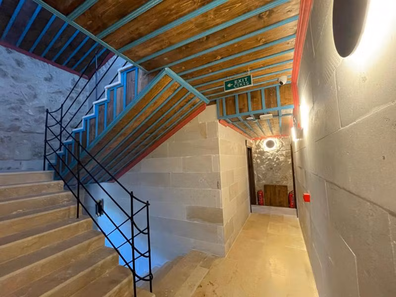 Leda Stone House - 3