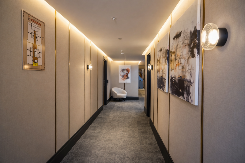 Liv Suit Hotel