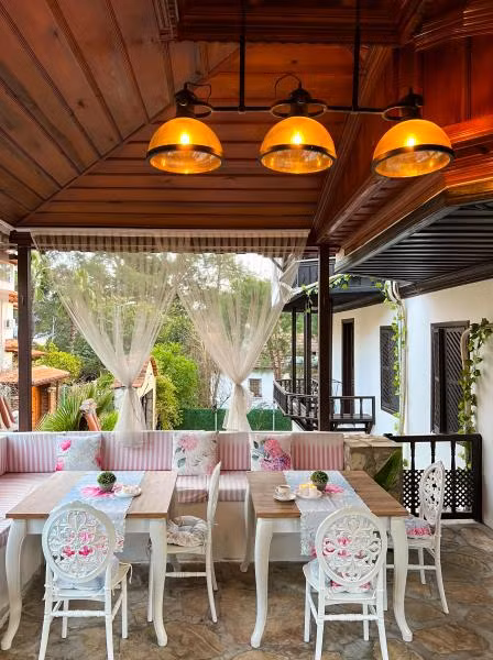 Liya Boutique Hotel Suites - 2