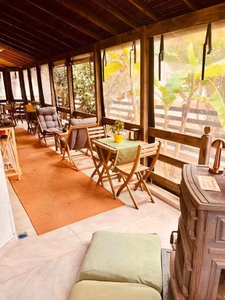 Loris Rooms Urla — 8