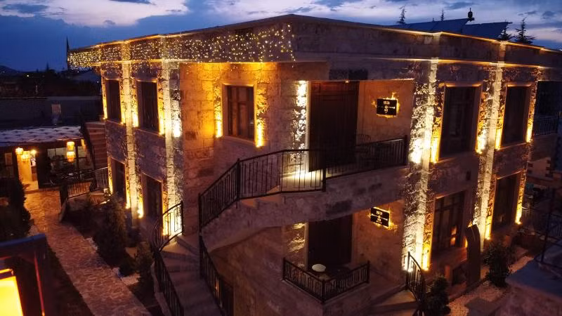 Louis Cappadocia - 4