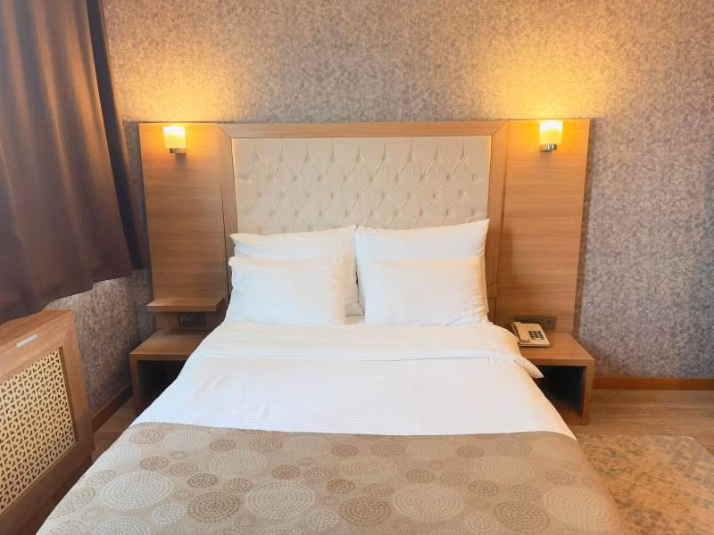 Lounge Boutique Hotel - 3