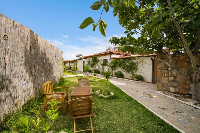 Mandalya Küçük Otel — 7