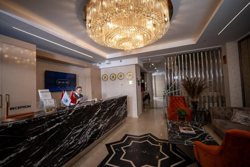 Mari Suites Hotel - 1