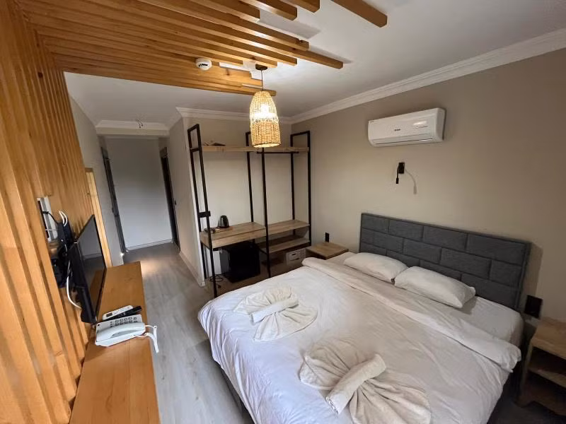 Mette Otel - 2