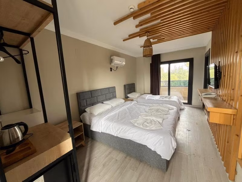Mette Otel - 4