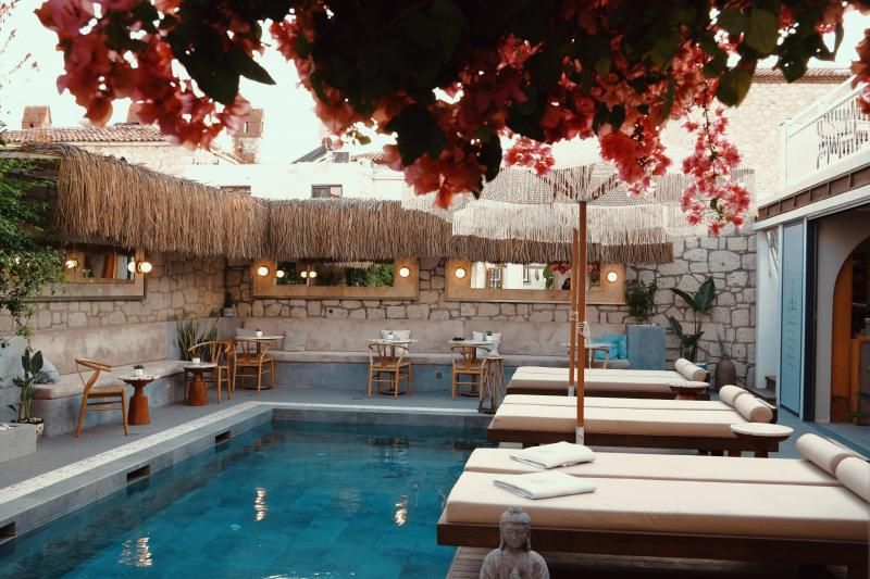 Monk Alaçatı +16 Adult Only