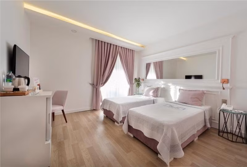 Nun Hotel Lara - 3