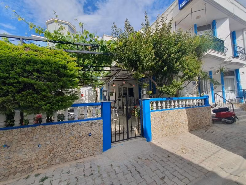 Neşe Otel Çeşme