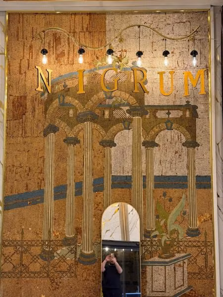 Nigrum Hotel