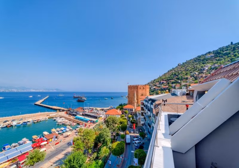 Numa Port Hotel