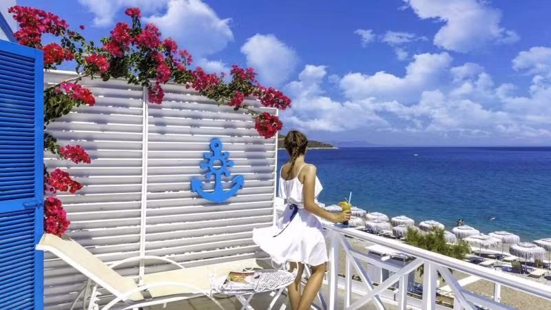 Mavi Beyaz Otel Palamutbükü - 2