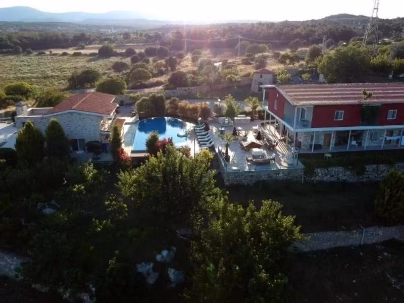 Otel Naturla Göl Evi Urla - 3