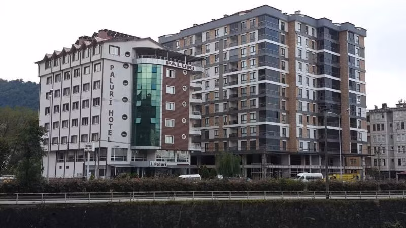 Otel Paluri — 2