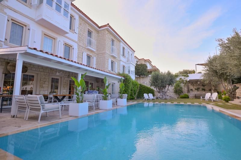 Peremere Alaçatı Otel