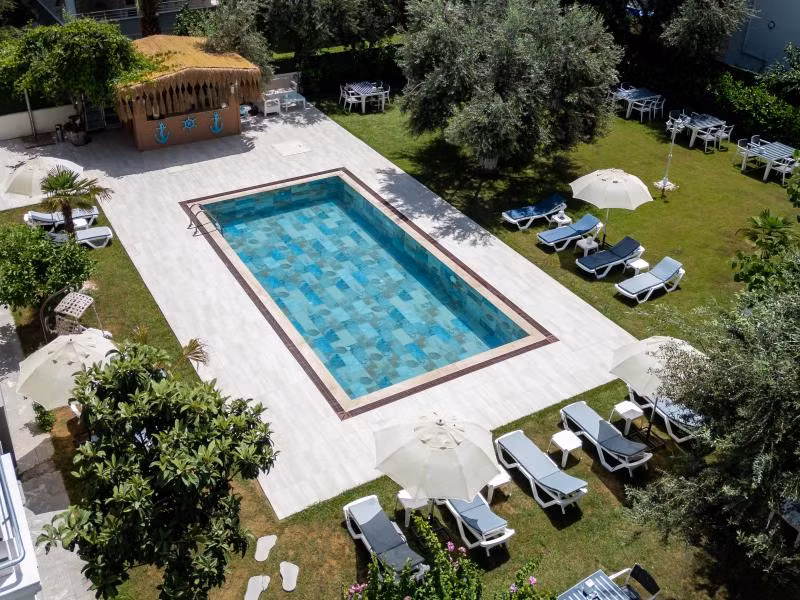 Platanus Hotel - 2