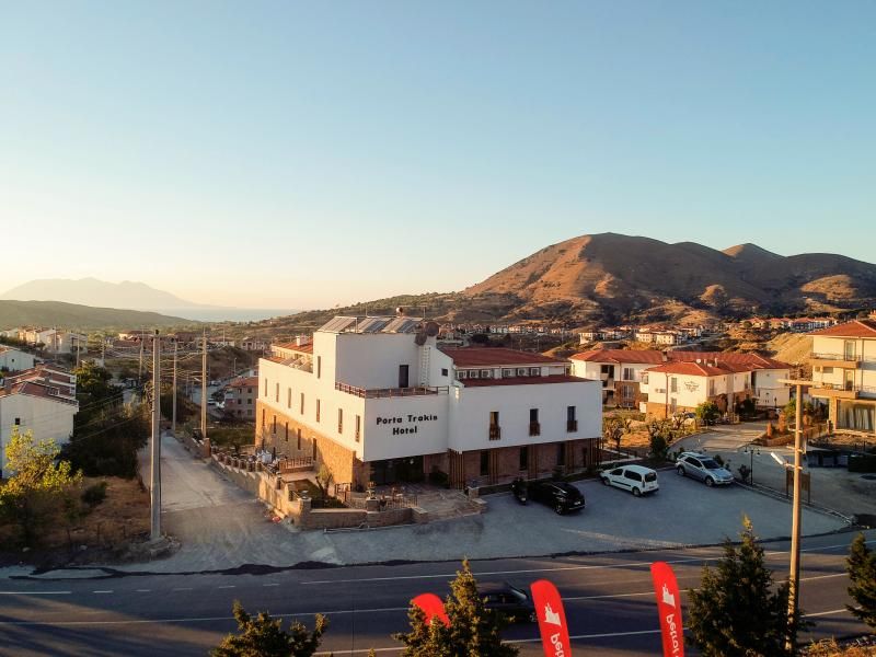 Porta Trakis Hotel — 3