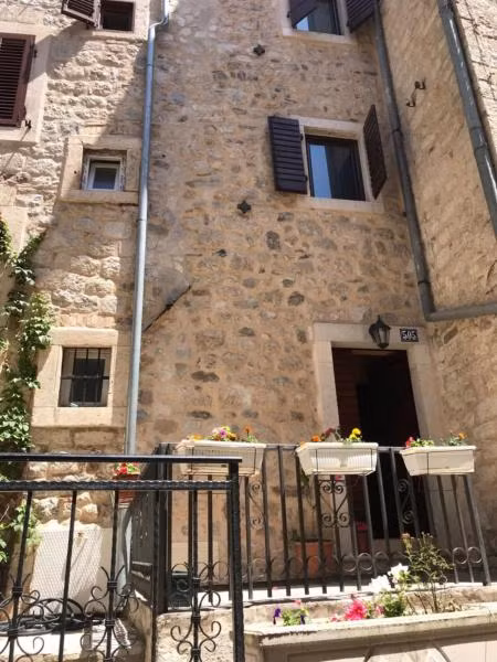 Puerta Apartments - 2