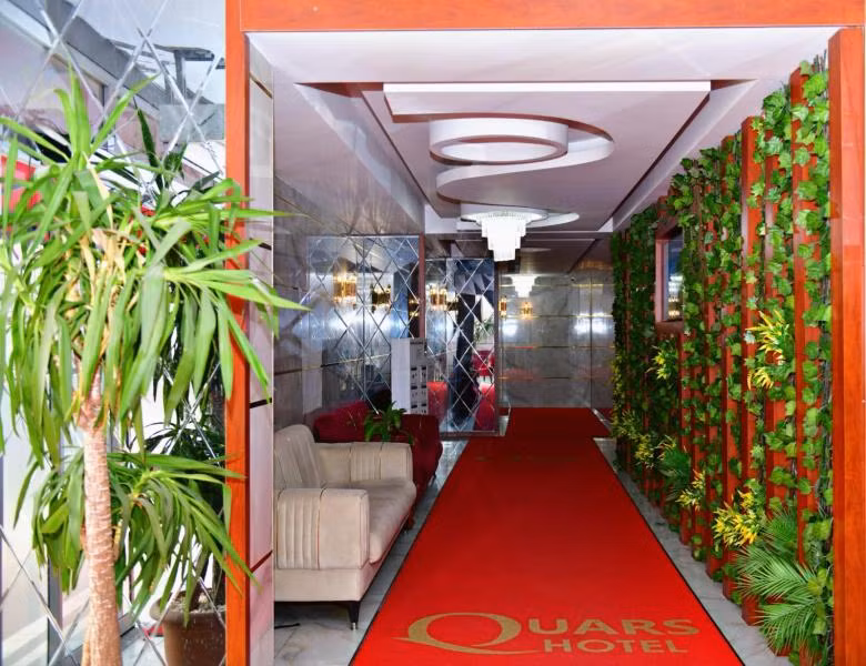 Quars Suit Hotel - 4