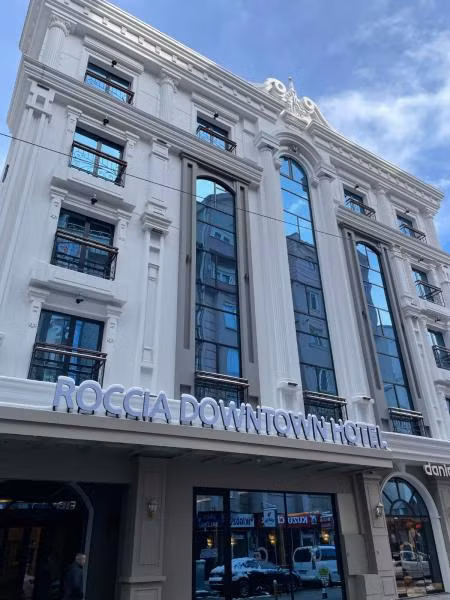 Roccia DownTown Otel - 1