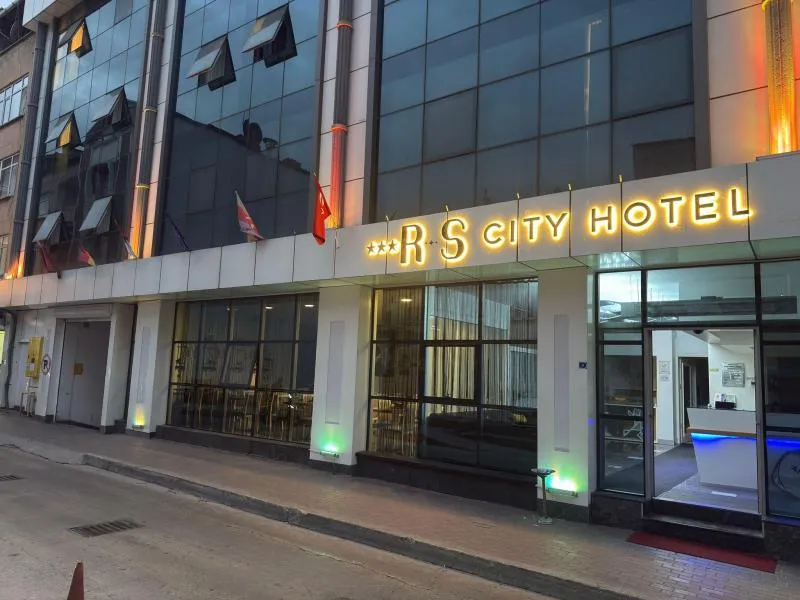 R.S City Hotel — 3