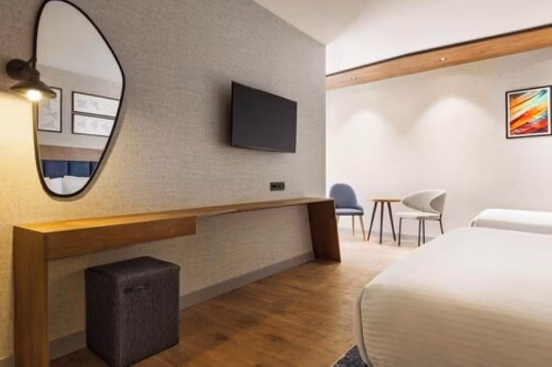 Ramada Encore by Wyndham Istanbul Arnavutkoy - 2