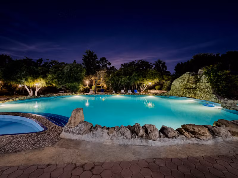 Riviera Beach Bungalows — 2