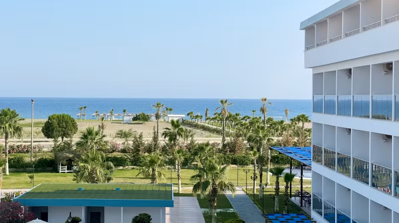 Rizom Beach Hotel - 2