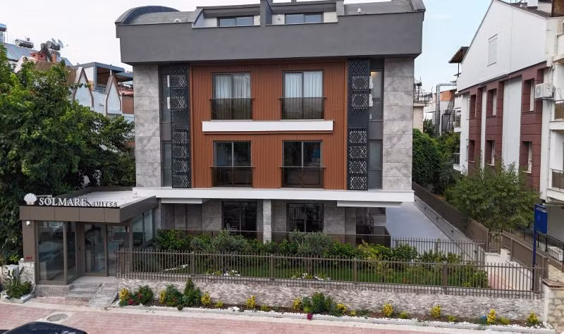 Solmare Suites — 3