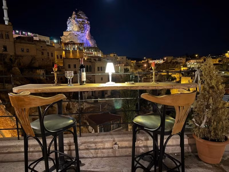 Serenus Cave Suites - 4