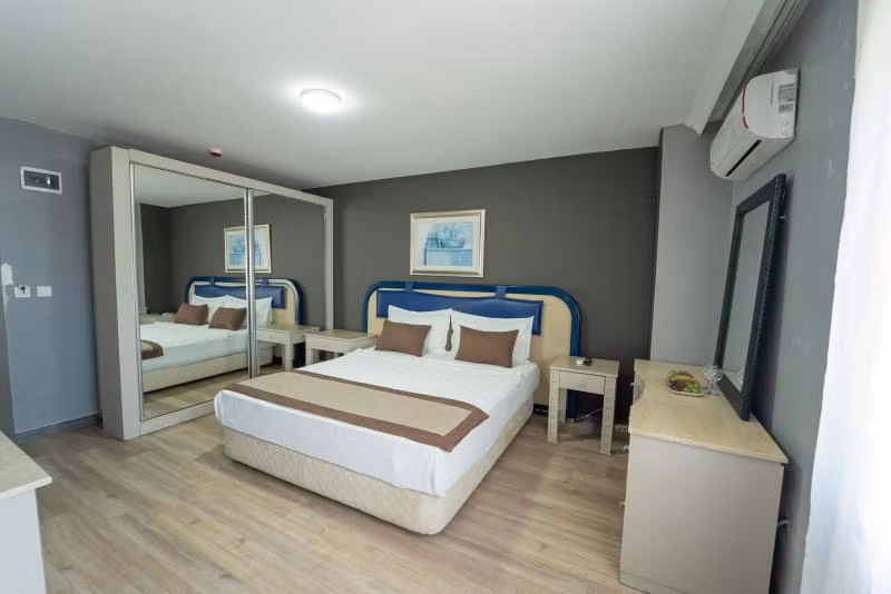 Sever Suites Hotel — 7