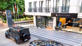 Sky Hill Hotel