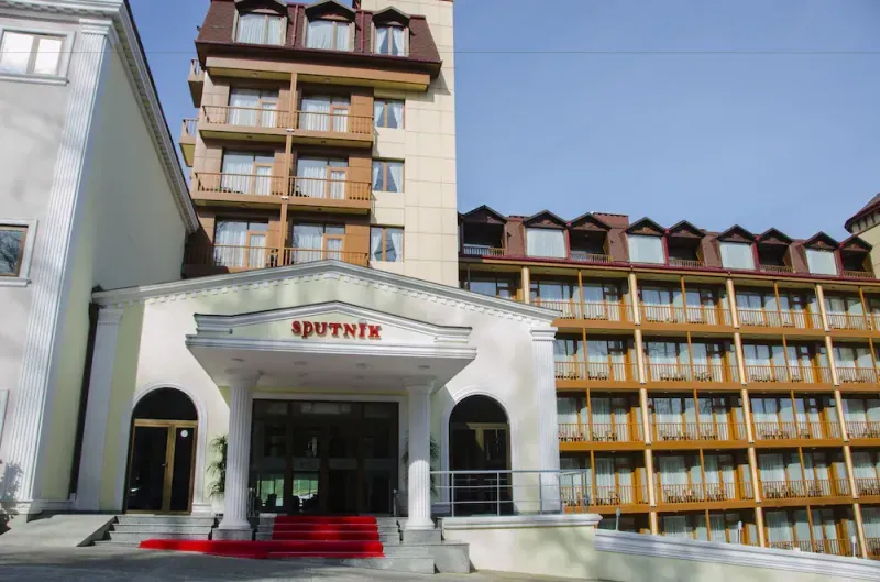 Sputnik Hotel Batumi - 2