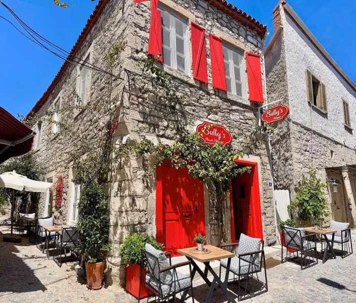 Sultys Alaçatı Köyiçi
