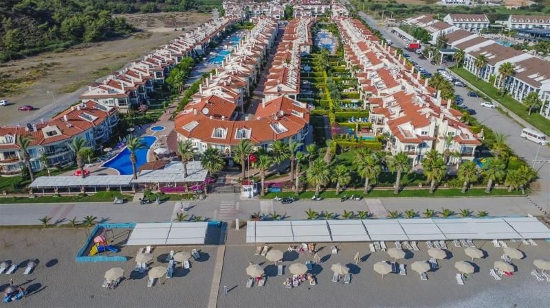 Sunset Beach Club Lebrentals
