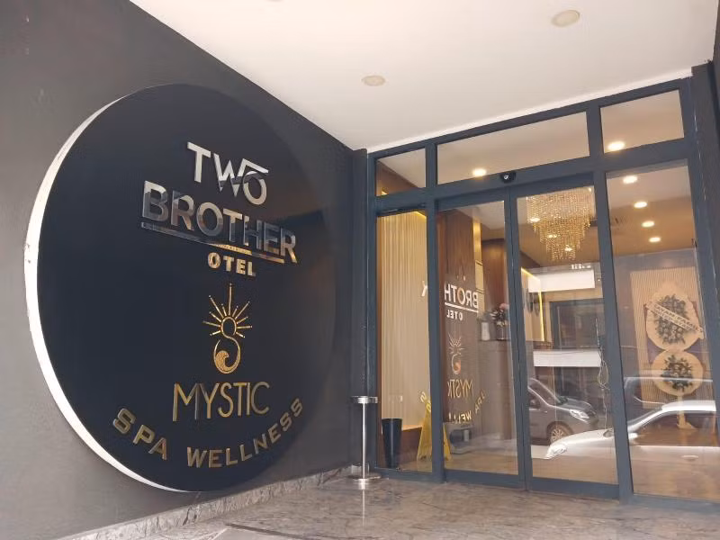Two Brother Hotel & Spa — 7